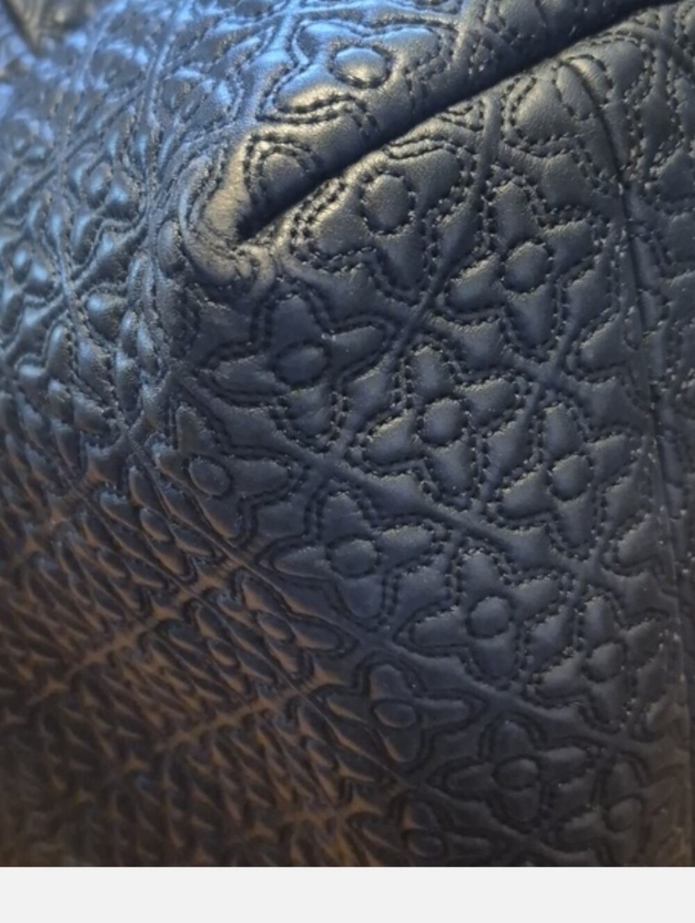 Tory Burch Bryant Black Quilted Leather Chain Shoulder Tote- EUC - Picture 9 of 12